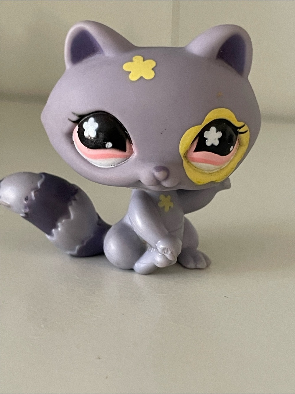 Vintage 2006 littlest pet shop raccoon with magnet